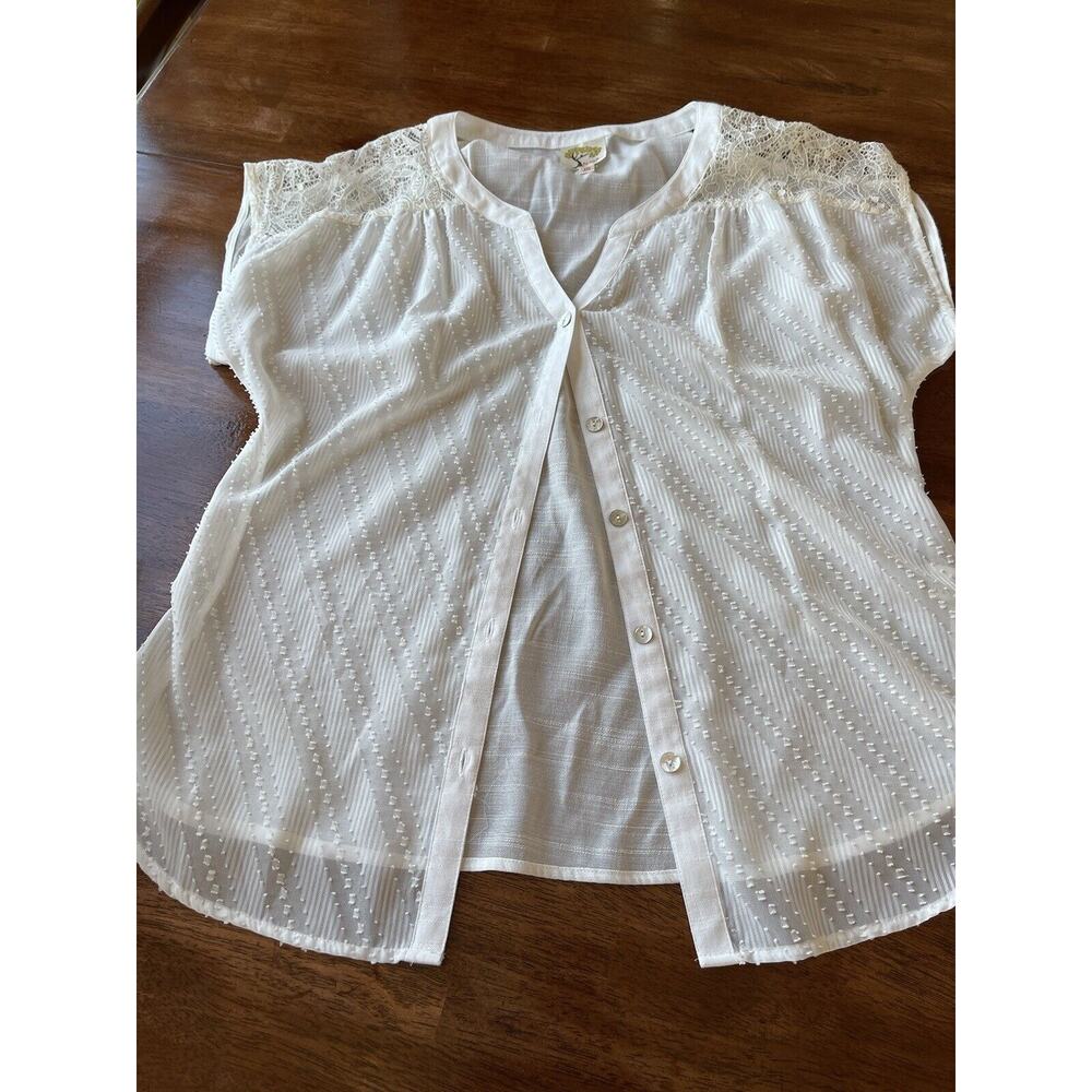 Vintage Fig & Flowers Womens M White Button up shear Lace top sleeveless blouse